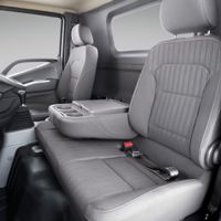 FOTON Aumark S 4x2 Van Cargo Truck for Sale (4)